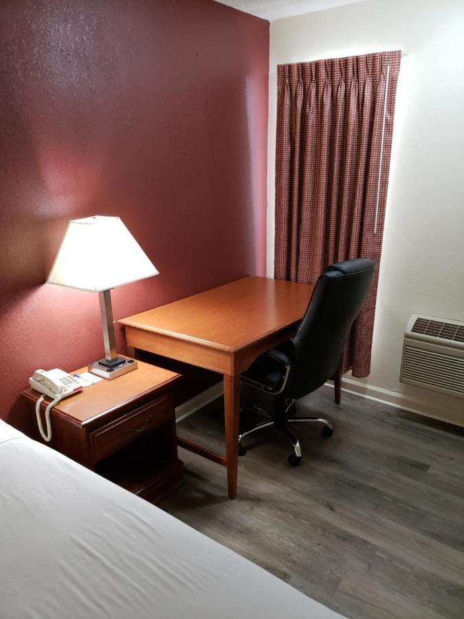 Travel Inn Of Buford Εξωτερικό φωτογραφία