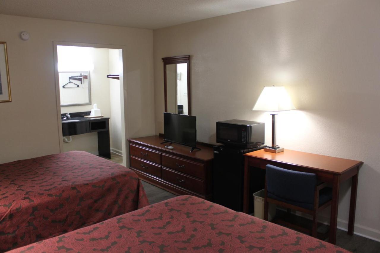 Travel Inn Of Buford Εξωτερικό φωτογραφία